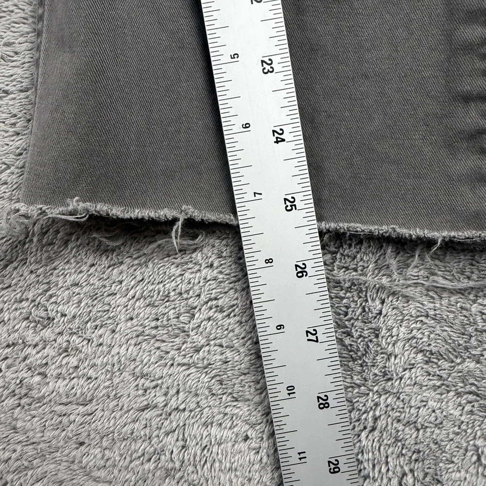 Levis 514 Straight Leg Jeans Mens 26x25.5 Gray Low Rise‎ 100% Cotton Raw Hem - Picture 4 of 15